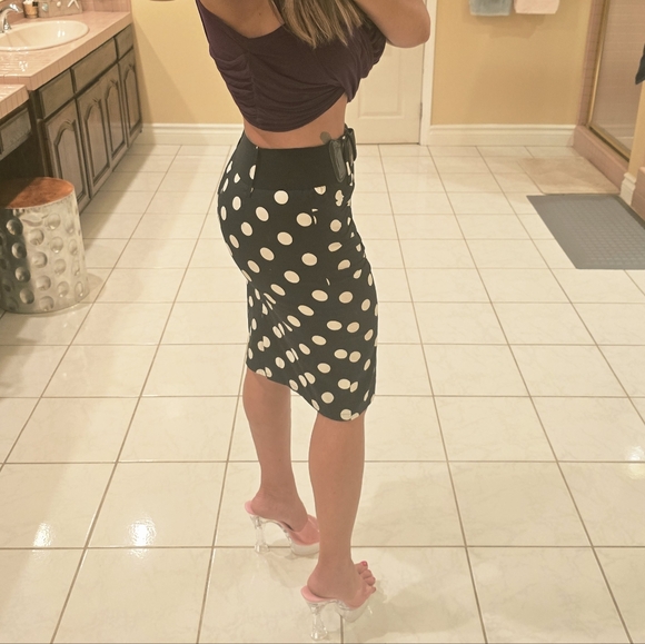 SPD Polka Dot Pencil Skirt with Belt - Picture 9 of 16